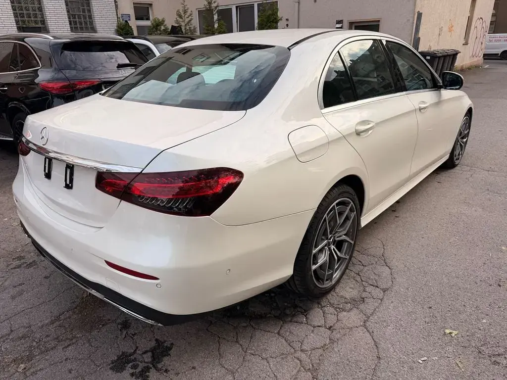 Gebraucht Mercedes E200 AMG 160 PS (117 kW) 2020 Diamantweiss Limousine