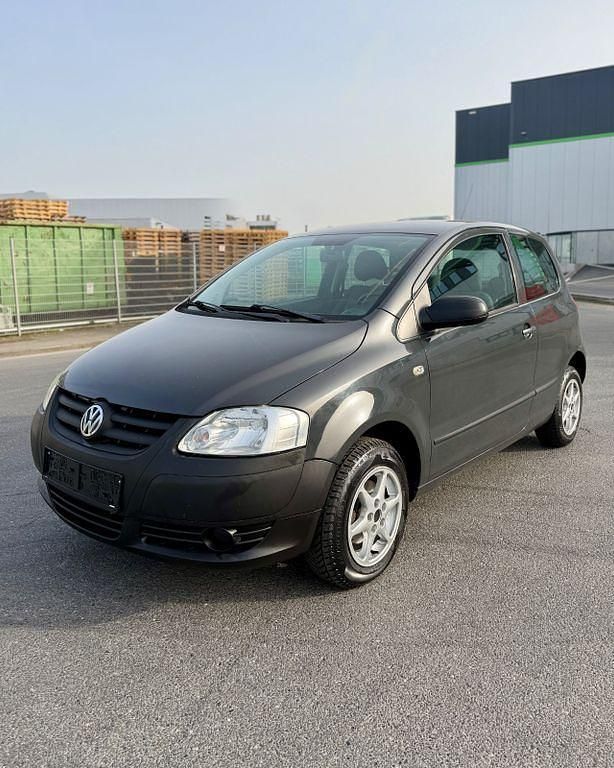 Gebraucht VW Fox Basis 54 PS (39 kW) 2007 Grau Kleinwagen