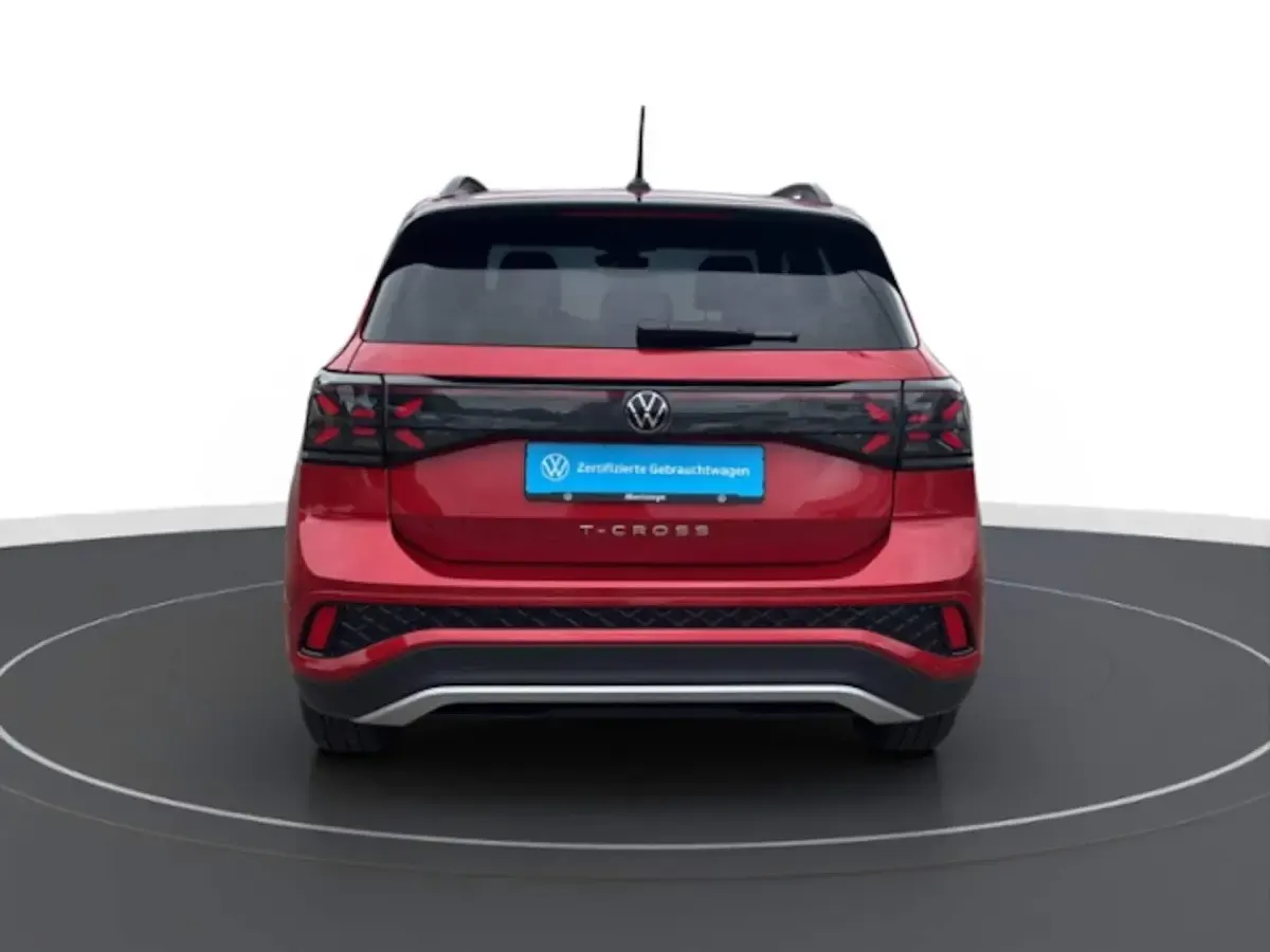 Gebraucht VW T-Cross R-line 116 PS (85 kW) 2025 Rot SUV