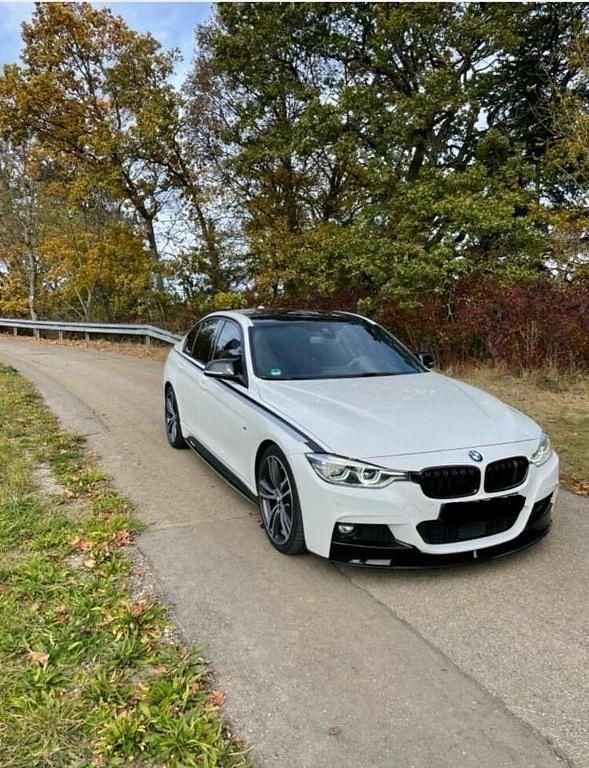 Gebraucht BMW 330 M Sport 258 PS (189 kW) 2015 Weiß Limousine