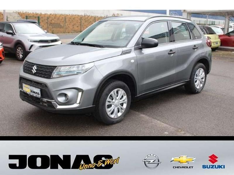 Grau Gebraucht 2022 Suzuki Vitara Club SUV | 15.850 € (Superpreis) - Bild 1/3