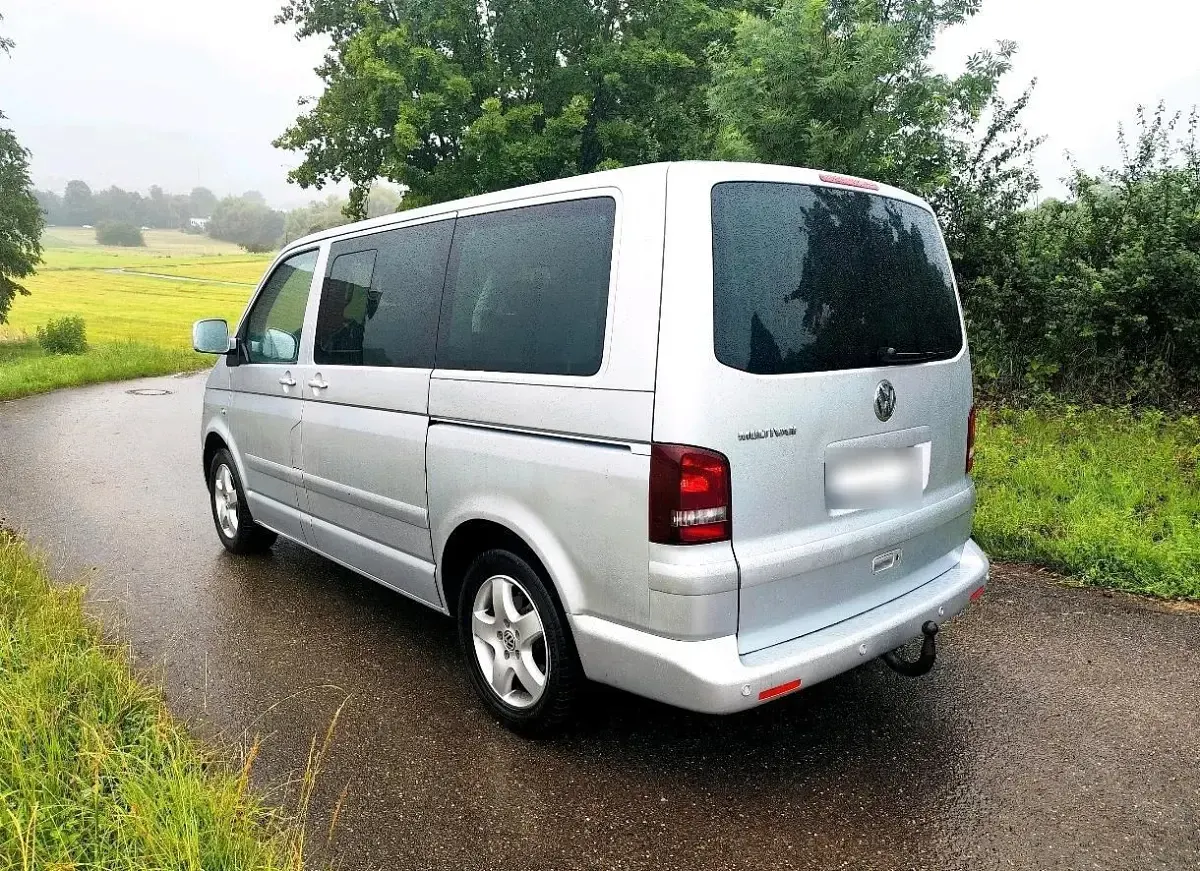 Gebraucht VW Multivan 174 PS (127 kW) 2004 Silber Van / Kleinbus