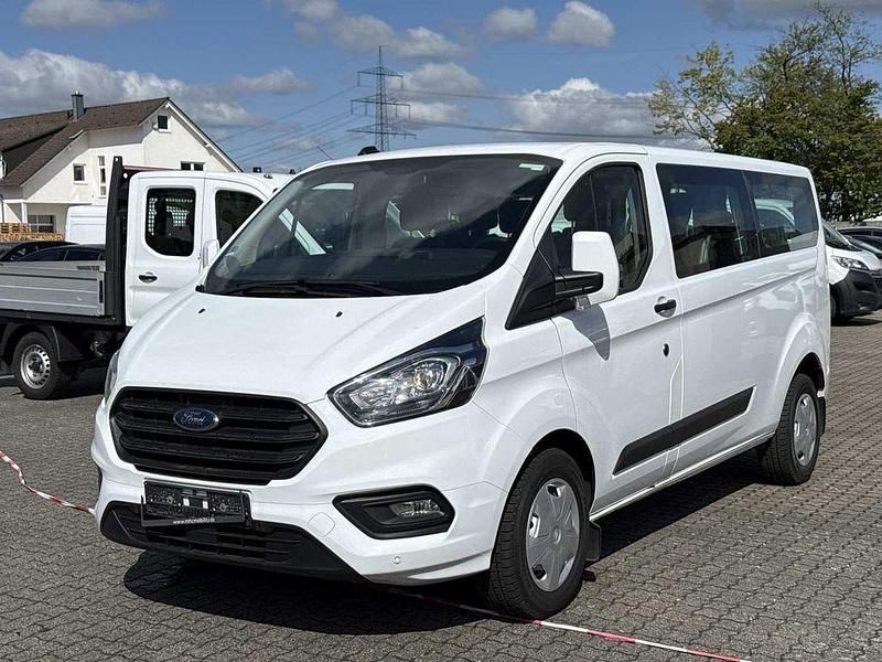 Second-hand Ford Transit Custom 150 CP (110 kW) 2023 Alb Monovolum