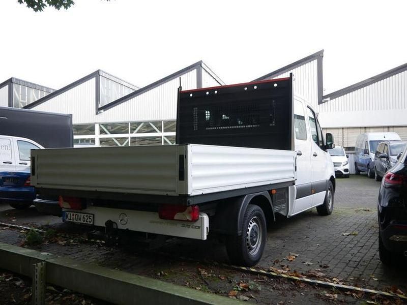 Gebraucht Mercedes Sprinter 150 PS (110 kW) 2023 Weiß Van