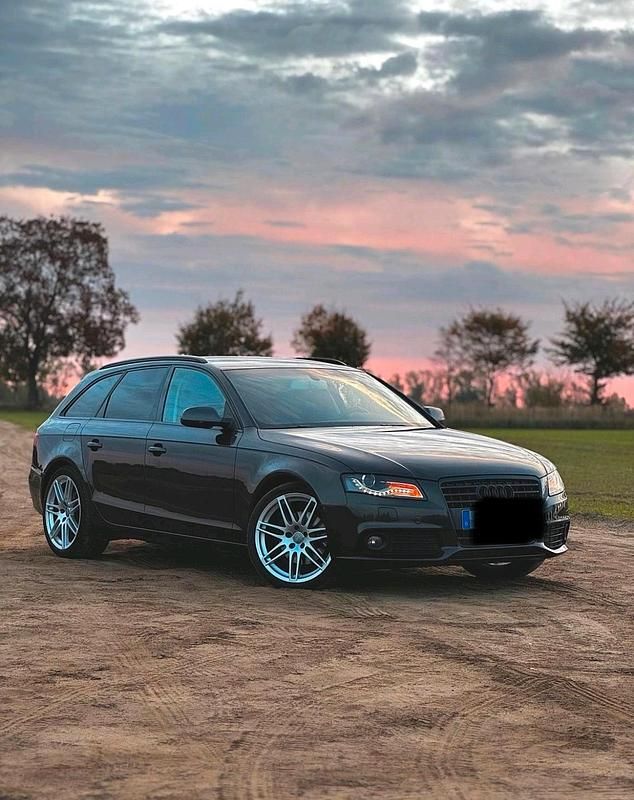 Gebraucht Audi A4 168 PS (123 kW) 2011 Grau Kombi