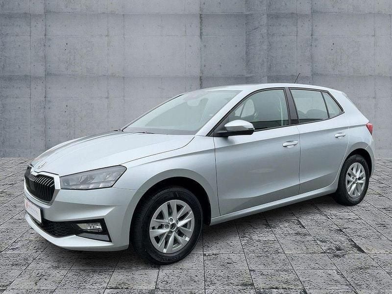 Silber Neu 2025 Skoda Fabia Selection Limousine | 17.570 € (Fairer Preis) - Bild 1/4