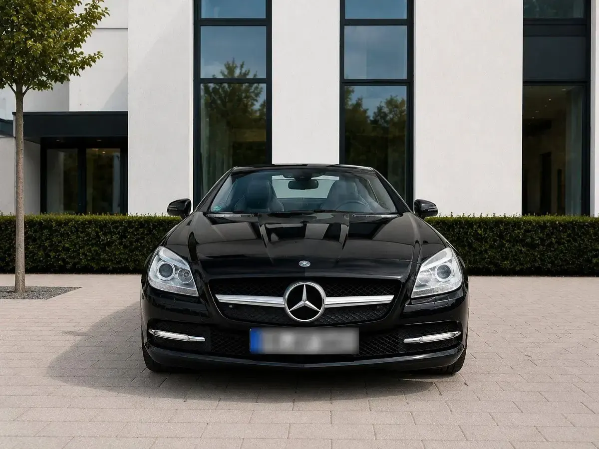 Gebraucht Mercedes SLK200 184 PS (135 kW) 2011 Schwarz Cabrio