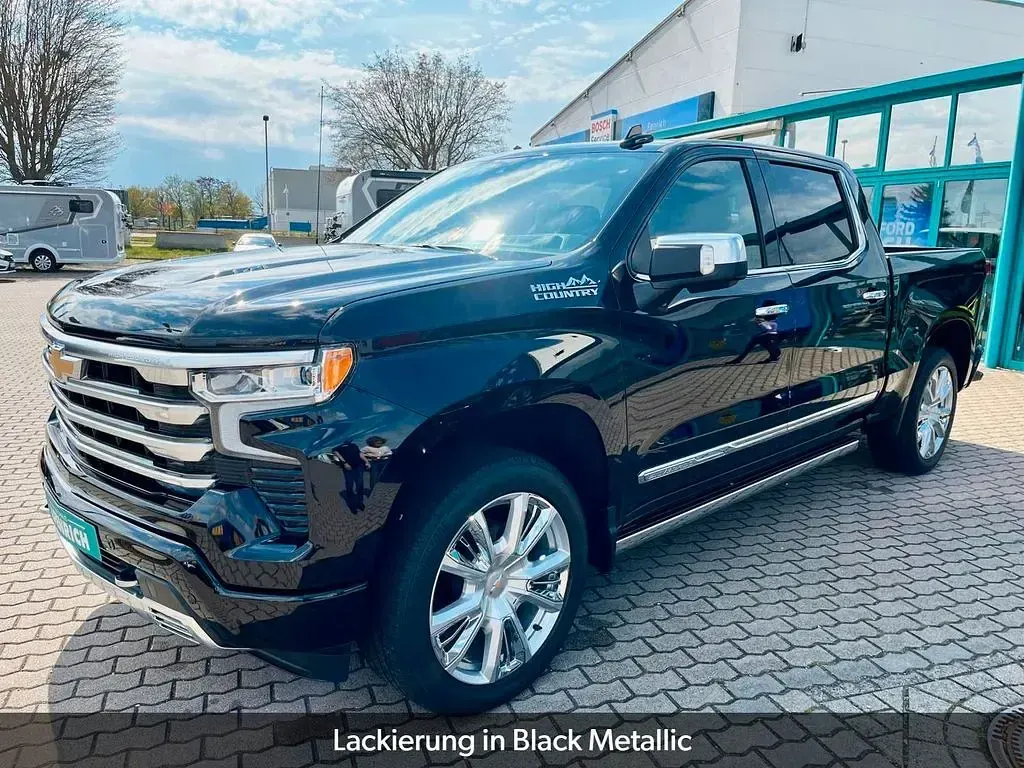 Nowe Chevrolet Silverado 426 KM (313 kW) 2026 Czarny SUV
