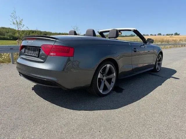 Gebraucht Audi A5 Cabriolet S-Line 190 PS (139 kW) 2016 Grau Cabrio