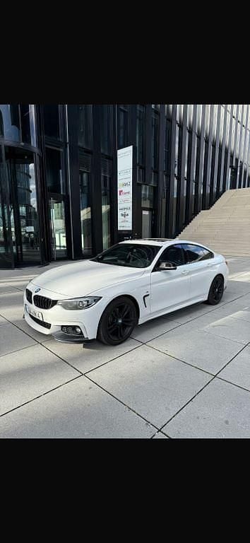 Weiß Gebraucht 2018 BMW 420 Luxury Line Coupé | 14.300 € (Guter Preis) - Bild 1/4