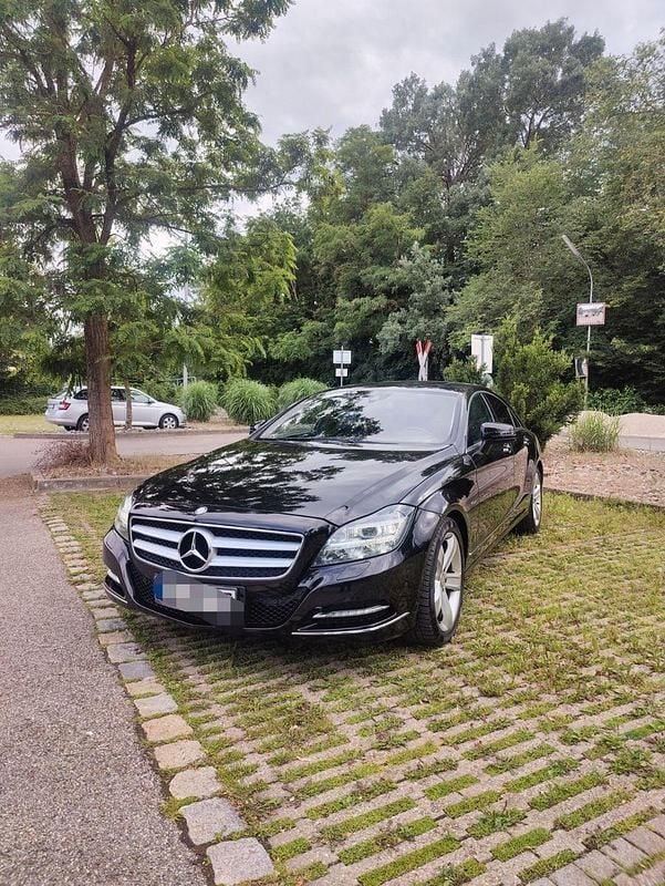 Schwarz Gebraucht 2011 Mercedes CLS350 Coupé | 13.599 € (Fairer Preis) - Bild 1/4