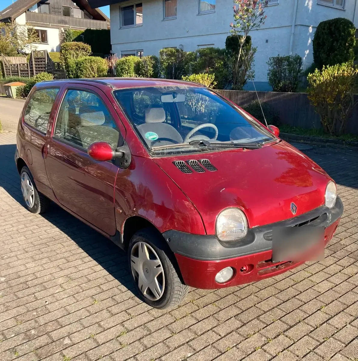 Second-hand Renault Twingo 43 CP (31 kW) 2000 Roșu Hatchback