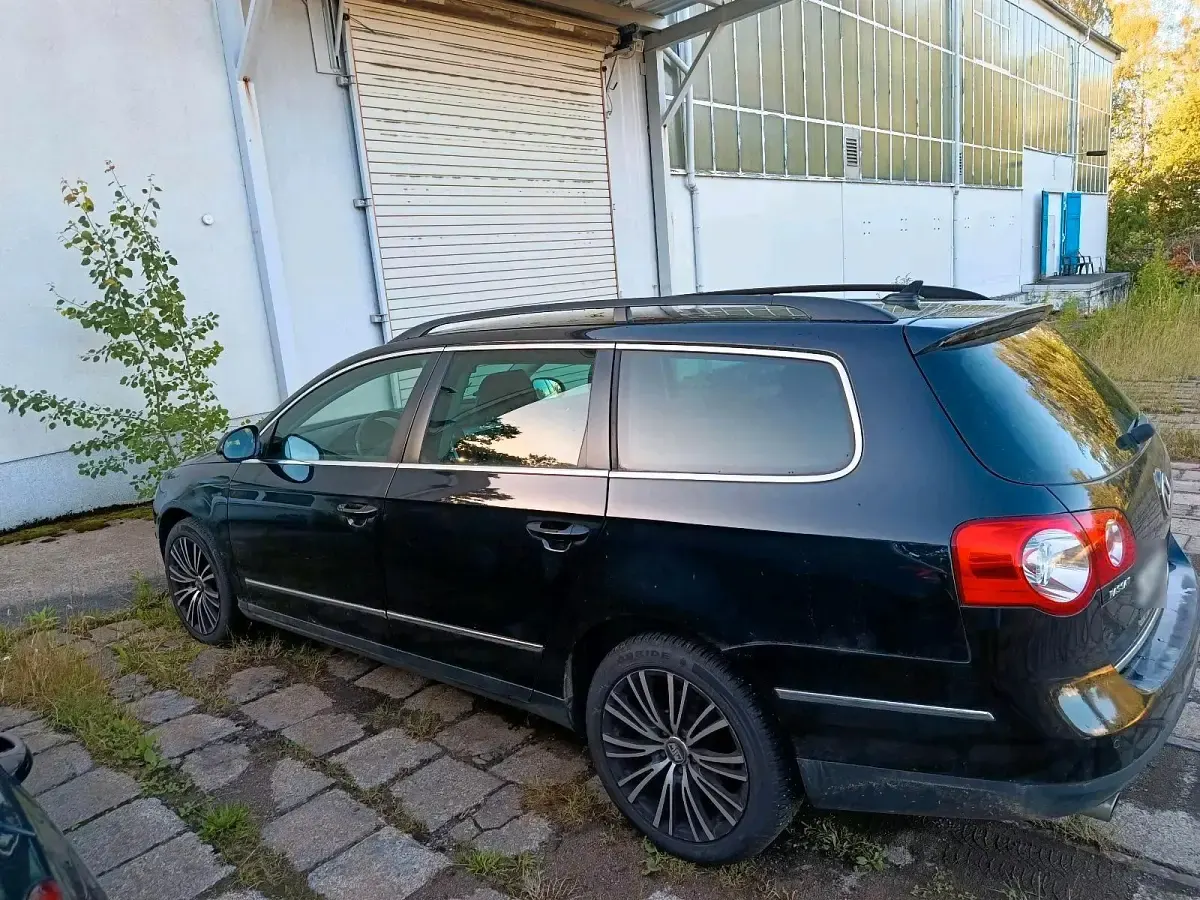 Gebraucht VW Passat 102 PS (75 kW) 2010 Schwarz Kombi