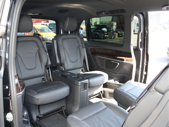 Gebraucht Mercedes V250 Avantgarde Edition 190 PS (139 kW) 2015 Schwarz metallic Van / Kleinbus