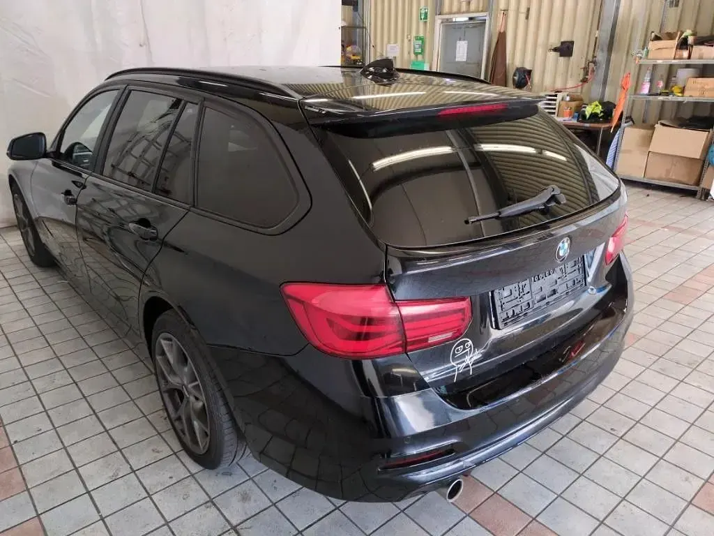 Gebraucht BMW 316 Advantage 116 PS (85 kW) 2017 Schwarz Kombi