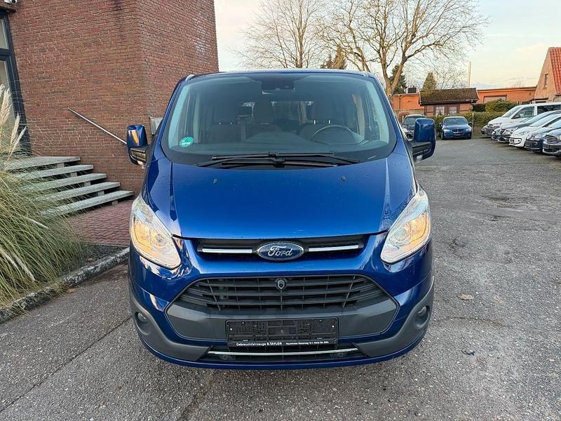Gebraucht Ford Tourneo 131 PS (96 kW) 2017 Blau Van / Kleinbus