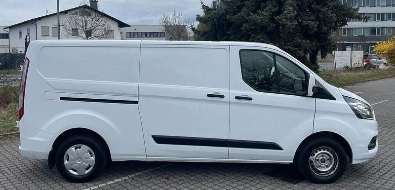 Gebraucht Ford Transit Custom 105 PS (77 kW) 2019 Weiß Van / Kleinbus