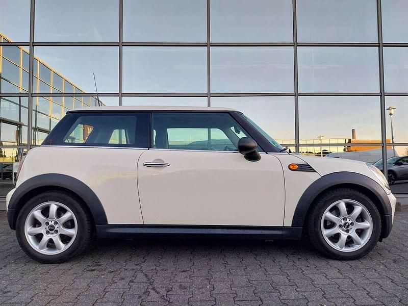 Second-hand Mini ONE 98 CP (72 kW) 2010 Alb Hatchback