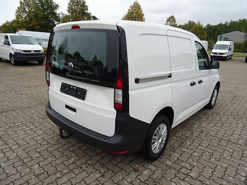 Gebraucht VW Caddy 102 PS (75 kW) 2024 Weiß Van / Kleinbus