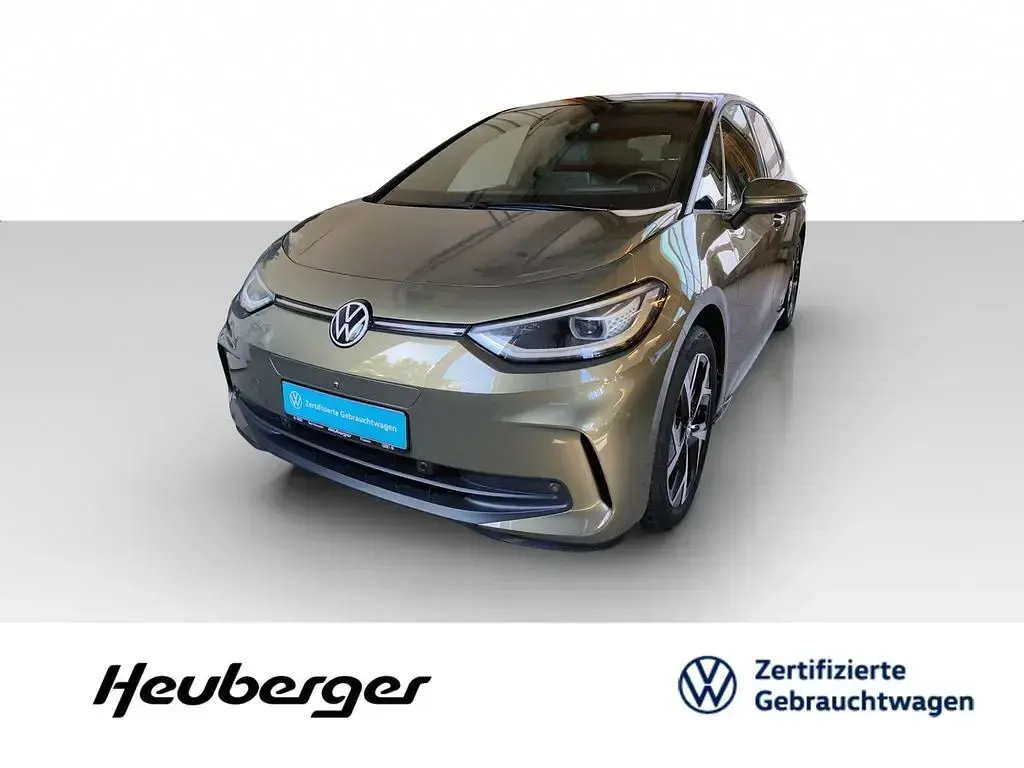 Gebraucht VW ID.3 Pro 150 kW (204 PS) 2023 Dark olivine green metallic Kleinwagen