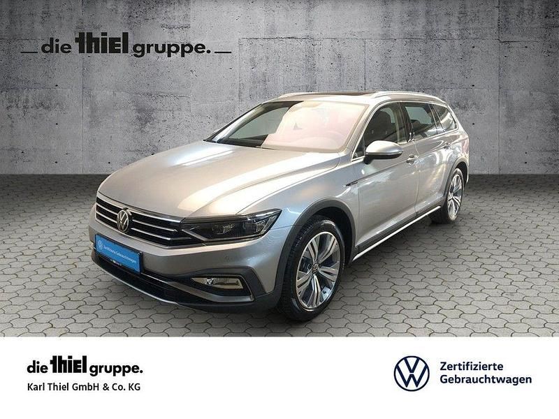 Silber Gebraucht 2023 VW Passat Alltrack Kombi | 29.930 € (Guter Preis) - Bild 1/4