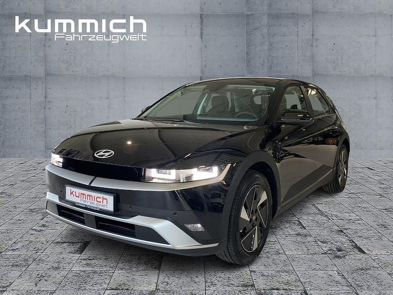 Abyss black Neu 2025 Hyundai Ioniq 5 Basis SUV | 39.990 € (Guter Preis) - Bild 1/4