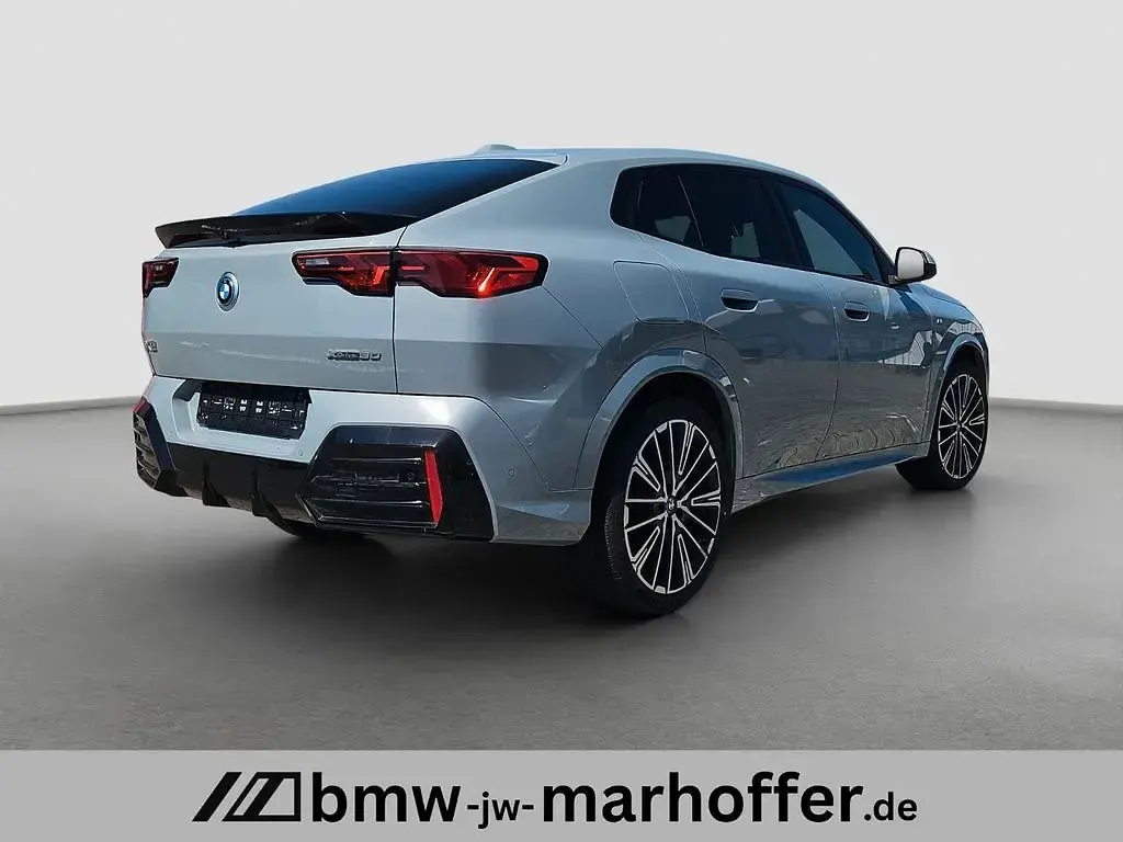 Gebraucht BMW iX2 M Sport 230 kW (313 PS) 2025 Grau SUV