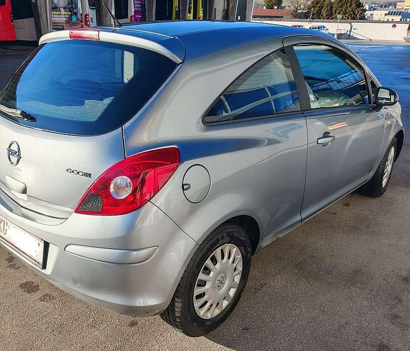 Gebraucht Opel Corsa Edition 86 PS (63 kW) 2012 Grau Limousine