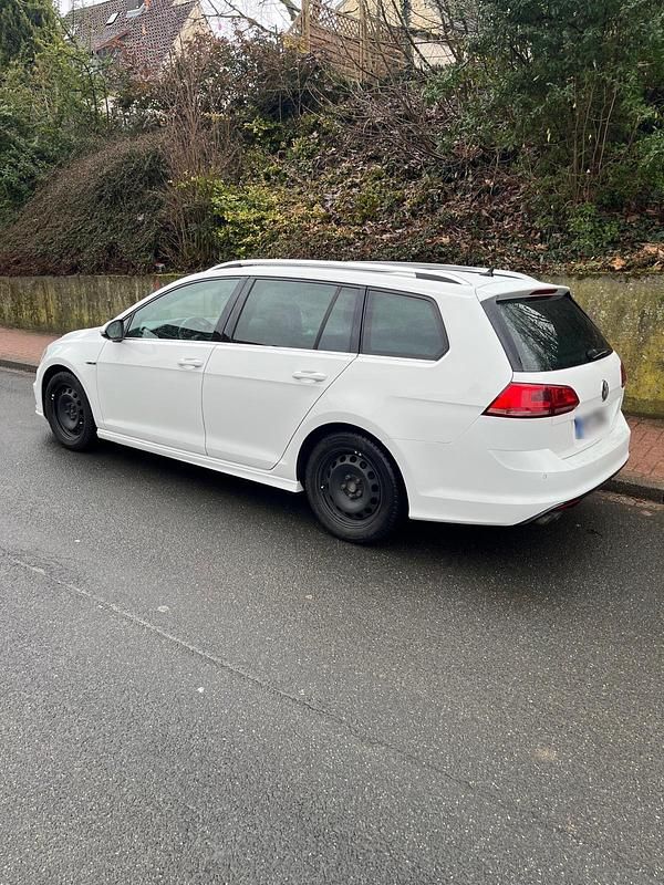 Gebraucht VW Golf VII R-line 150 PS (110 kW) 2014 Weiß Kombi
