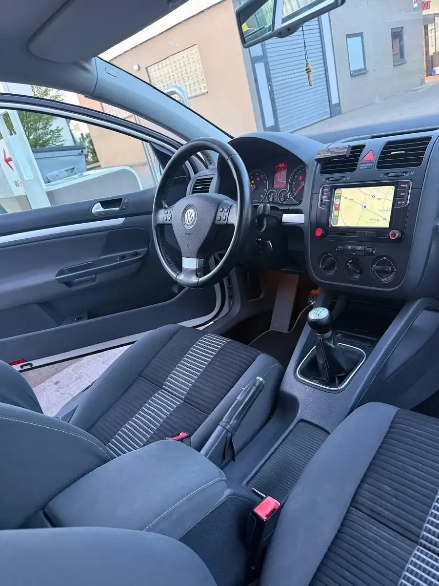 Gebraucht VW Golf VI 122 PS (89 kW) 2008 Weiß Kleinwagen