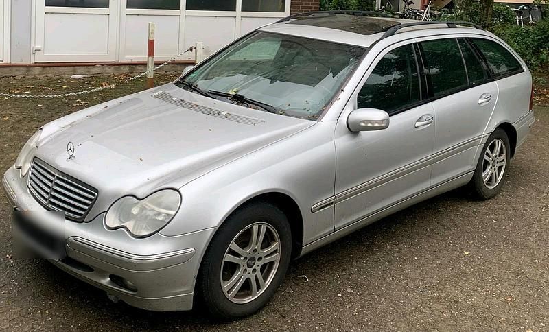 Gebraucht Mercedes C220 Elegance 145 PS (106 kW) 2003 Limousine