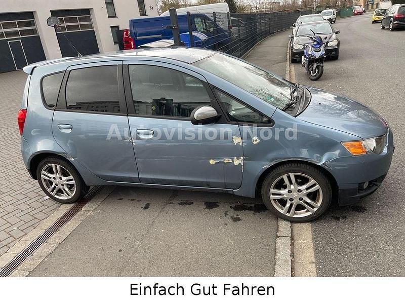 Gebraucht Mitsubishi Colt Intense 95 PS (69 kW) 2009 Blau Kleinwagen