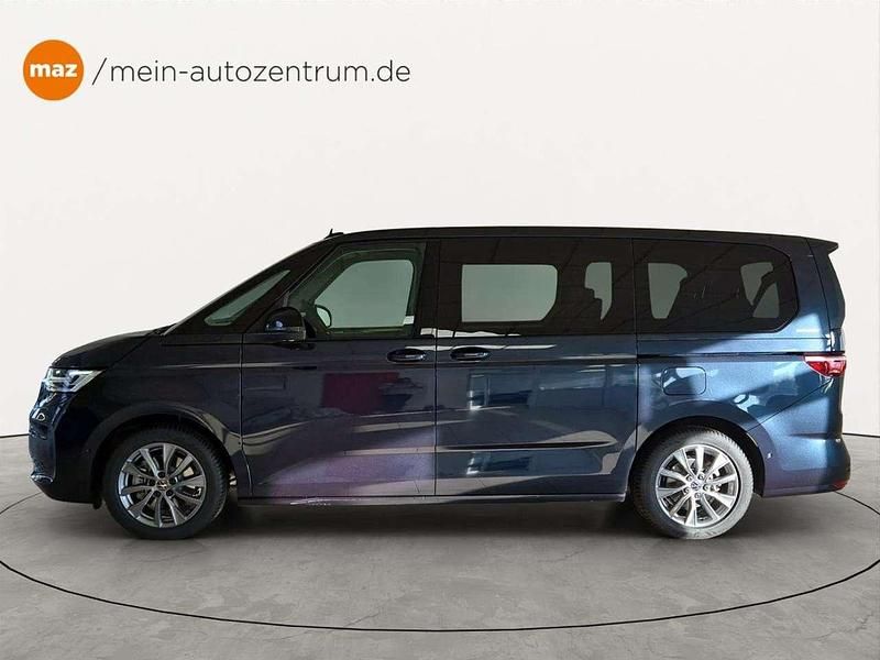 Gebraucht VW Multivan 150 PS (110 kW) 2026 Starlight blue (blau), metallic Van