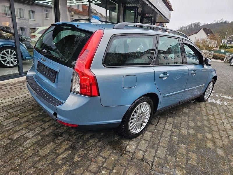 Gebraucht Volvo V50 109 PS (80 kW) 2008 Chameleon blue Kombi