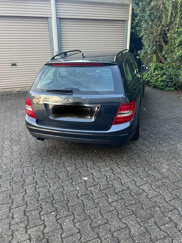 Gebraucht Mercedes C200 136 PS (100 kW) 2014 Grau Kombi