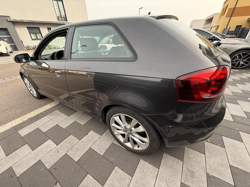 Gebraucht Audi A3 125 PS (91 kW) 2011 Schwarz Kleinwagen