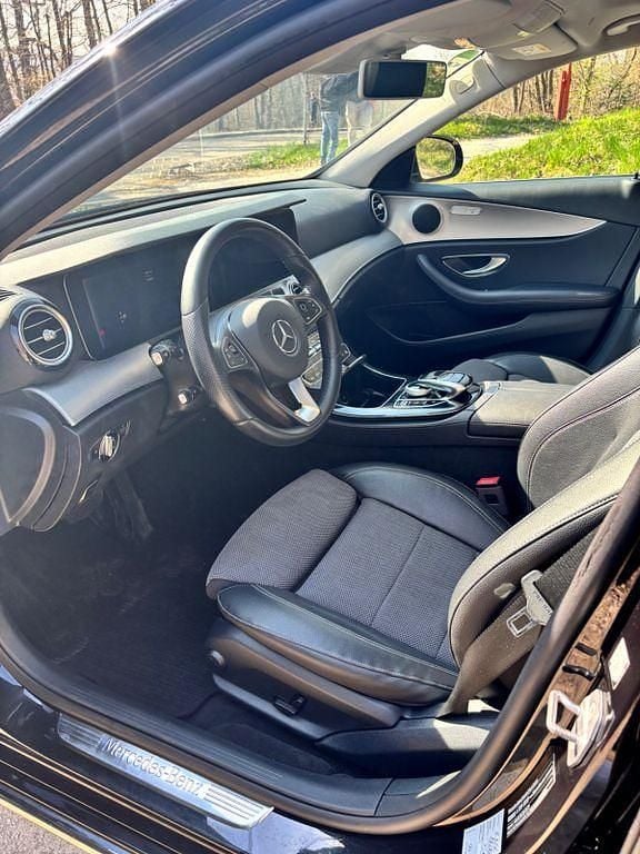 Gebraucht Mercedes E350 Avantgarde 258 PS (189 kW) 2017 Schwarz Limousine