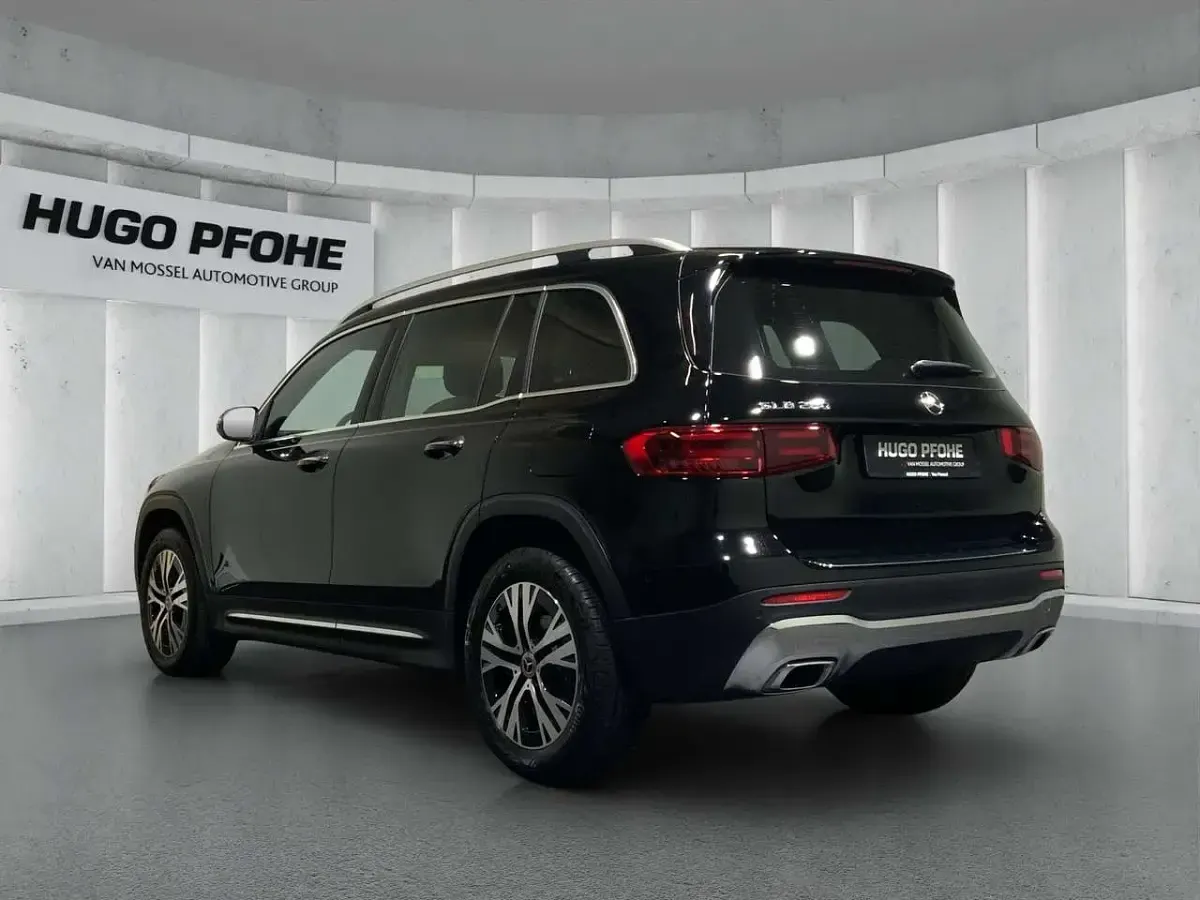 Gebraucht Mercedes GLB200 Progressive 163 PS (119 kW) 2025 Schwarz SUV