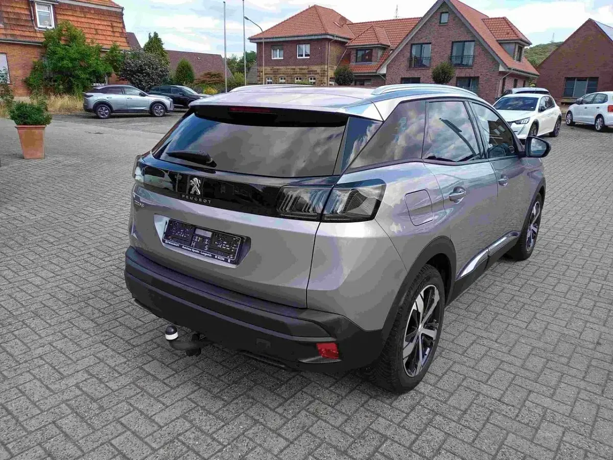 Gebraucht Peugeot 3008 Allure 181 PS (133 kW) 2021 Artense grau met. SUV