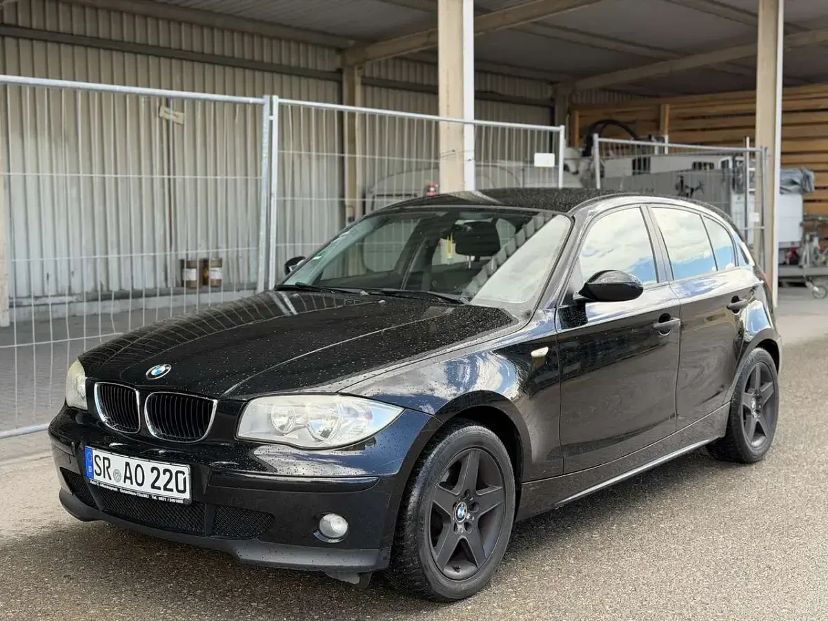 Gebraucht BMW 116 116 PS (85 kW) 2006 Schwarz Kleinwagen