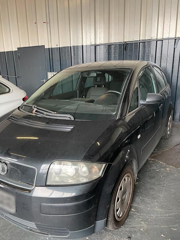 Second-hand Audi A2 75 CP (55 kW) 2003 Negru Hatchback
