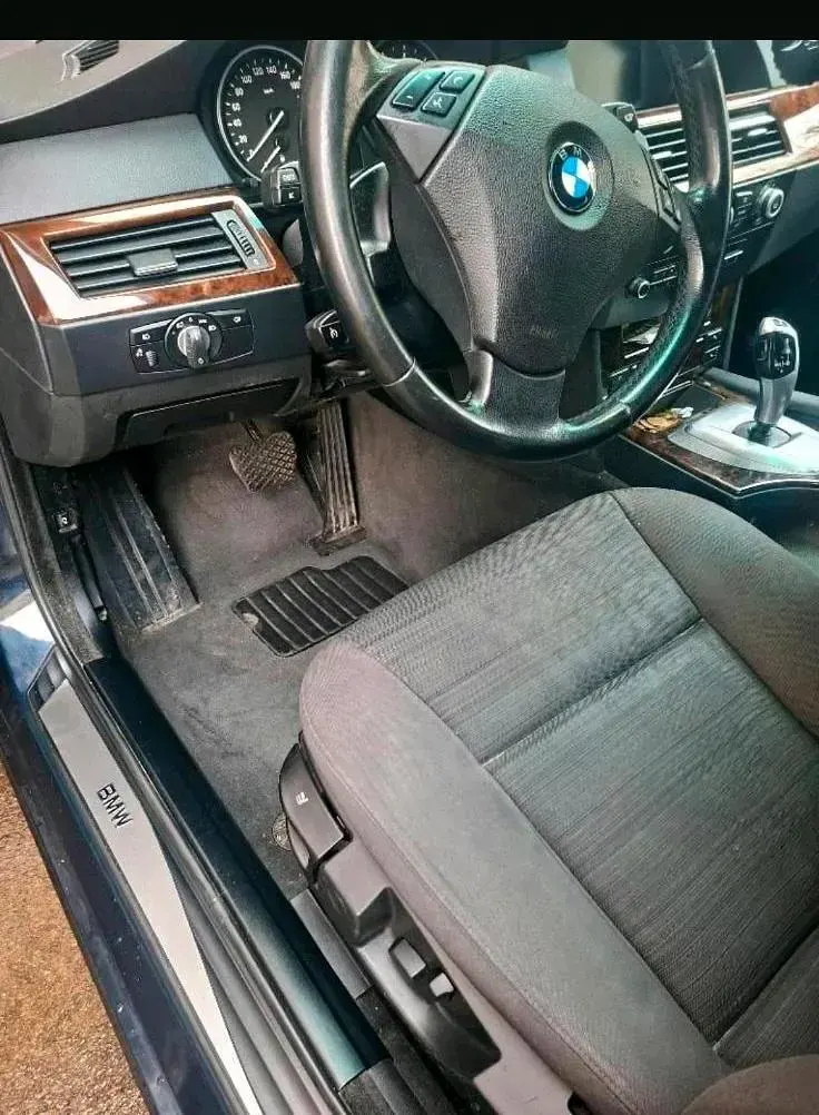 Gebraucht BMW 530 272 PS (200 kW) 2008 Blau Limousine