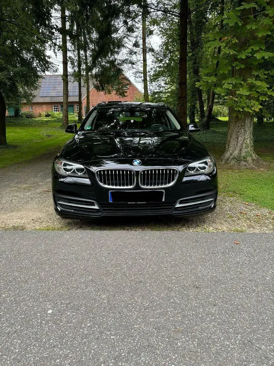 Gebraucht BMW 520 190 PS (139 kW) 2015 Schwarz Limousine