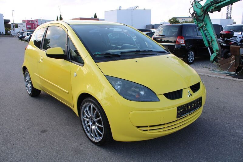 Gelb Gebraucht 2008 Mitsubishi Colt Edition Kleinwagen | 1.888 € - Bild 1/4