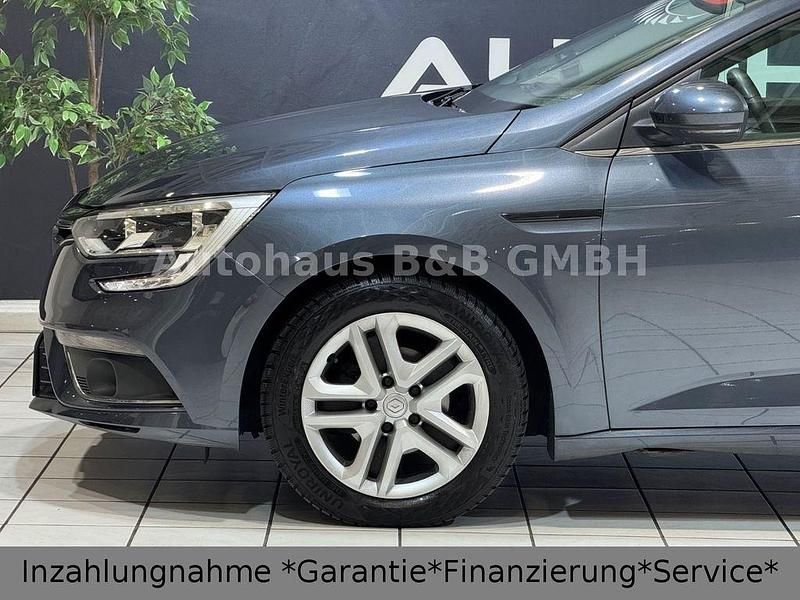 Gebraucht Renault Mégane IV Experience 101 PS (74 kW) 2016 Other Limousine