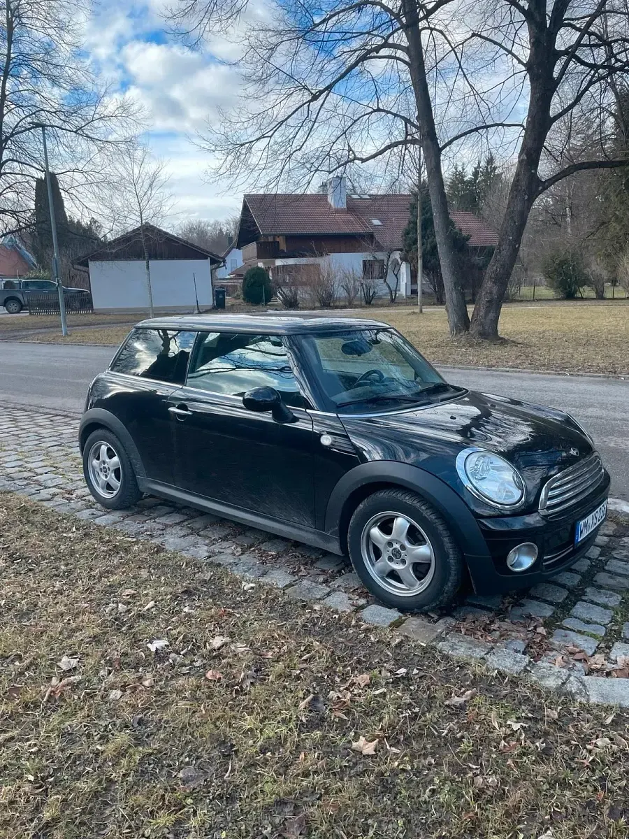 Gebraucht Mini ONE 95 PS (69 kW) 2010 Schwarz Kleinwagen