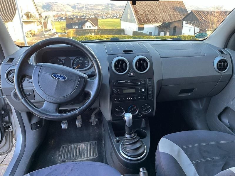 Gebraucht Ford Fusion Ambiente 80 PS (58 kW) 2003 Grau Kleinwagen