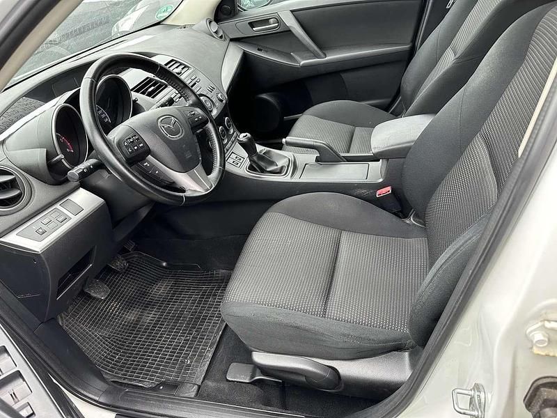 Gebraucht Mazda 3 116 PS (85 kW) 2012 Weiß Limousine