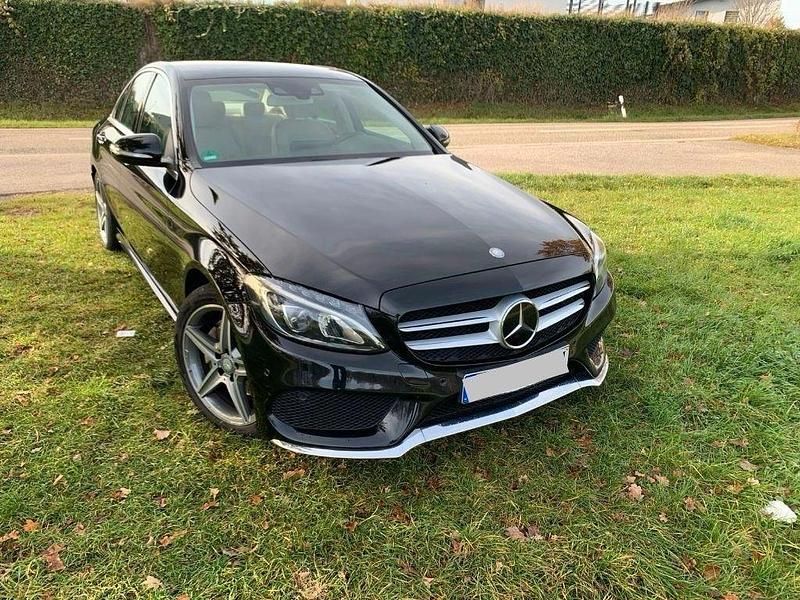 Schwarz Gebraucht 2014 Mercedes C220 Edition Limousine | 13.800 € (Fairer Preis) - Bild 1/4