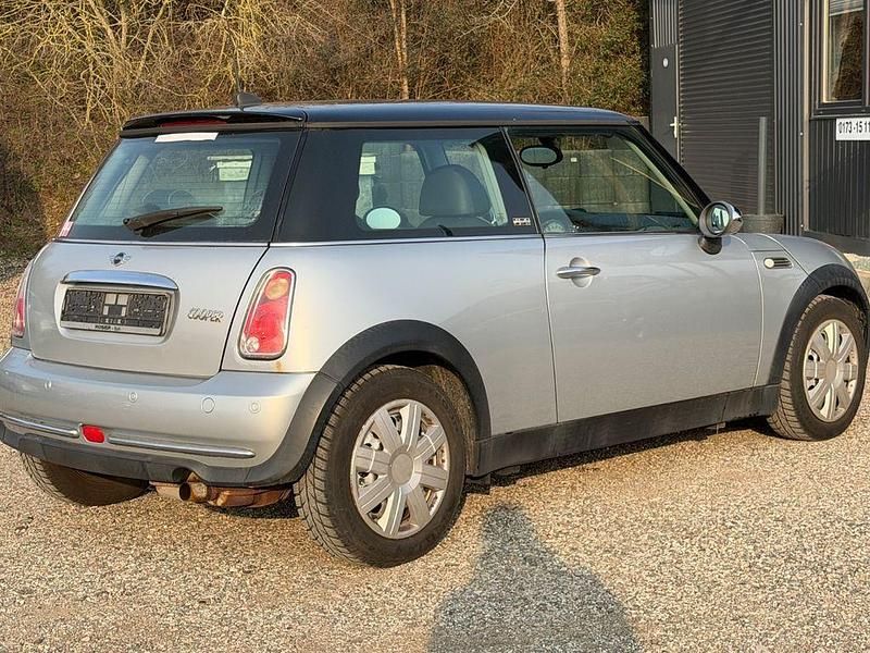 Gebraucht Mini Cooper 116 PS (85 kW) 2006 Silber Kleinwagen